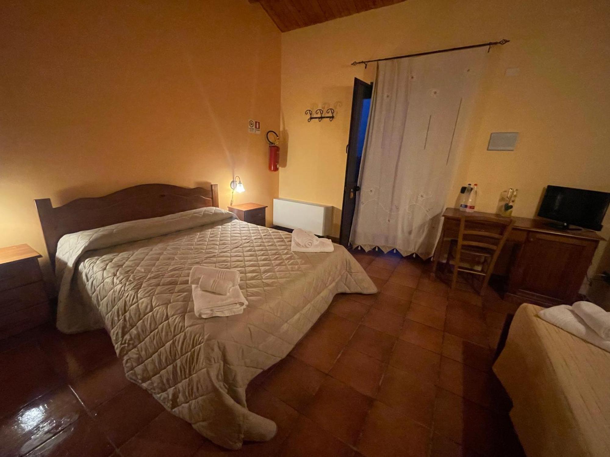 Willa Agriturismo Russa Belladonna Caltagirone Zewnętrze zdjęcie